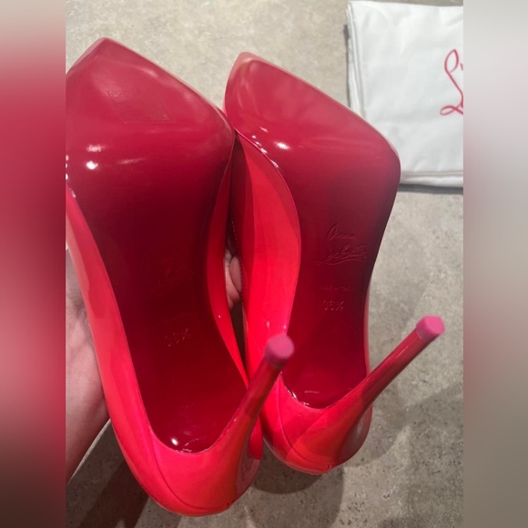 Christian Louboutin size 36.5 - Picture 6 of 16